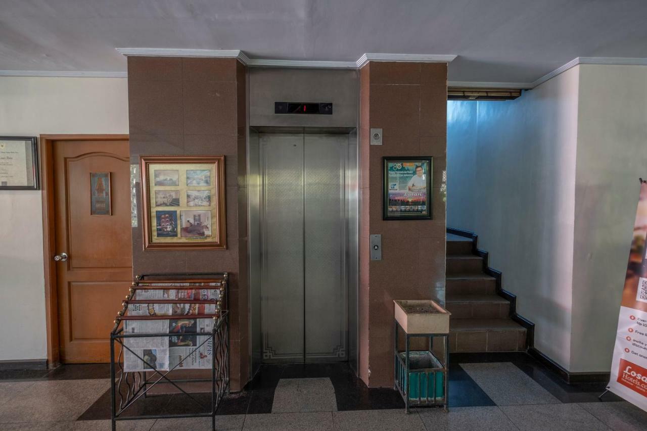 נקסר Oyo 628 Losari Metro מראה חיצוני תמונה
